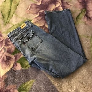 Levi’s Low Boot Cut 545 Jeans 👖